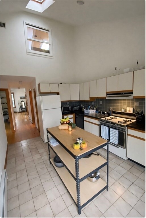 Building Photo - 30 Newbern St