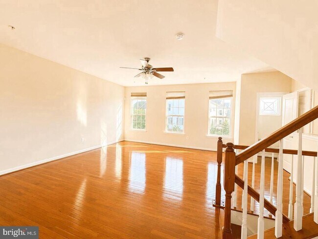 Building Photo - 22605 Winding Woods Way