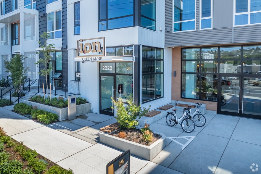 Entrance - Ion Queen Anne Apartments
