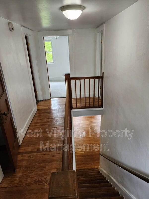 Building Photo - 208 Croft St