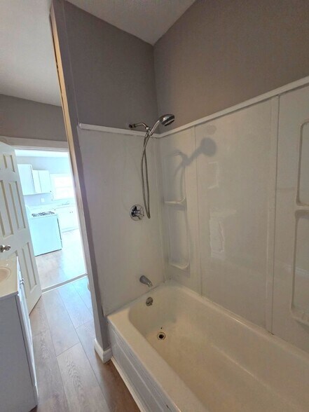 Building Photo - 90-92 Boutwell Street