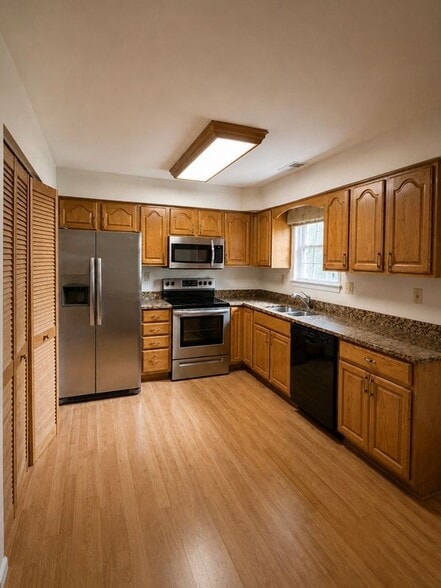 Building Photo - 11240 Kettering Pl