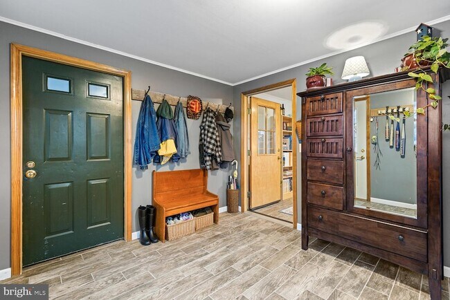 Building Photo - 1573 Garrisonville Rd