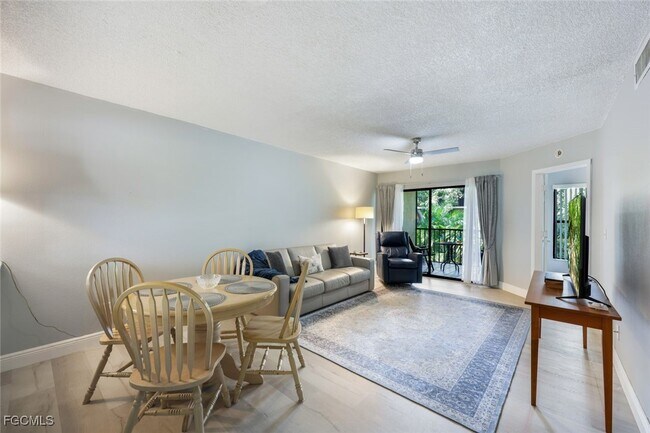 Building Photo - 15177 Parkside Dr