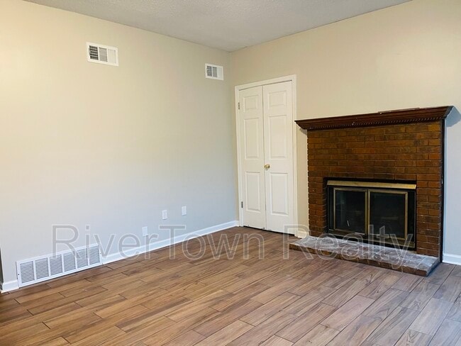 Building Photo - 3724 Deer Forest Dr