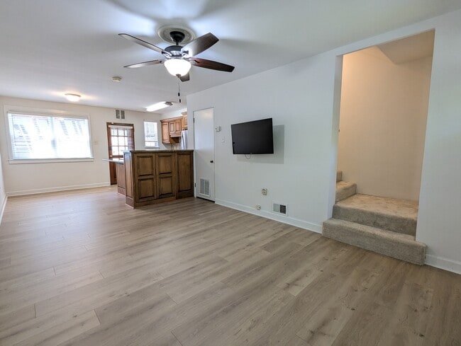 Building Photo - 54 Faris Cir