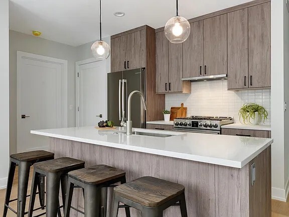 Building Photo - 3208 N Southport Ave