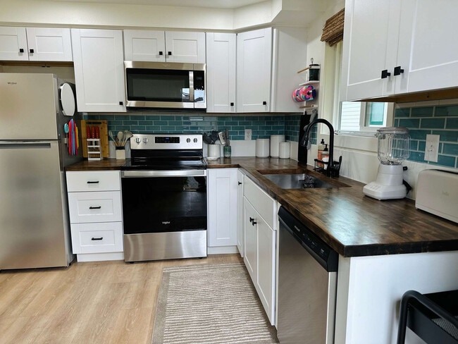 Building Photo - 2615 West St