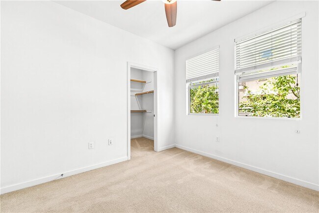 Building Photo - 706 Colorado Cir