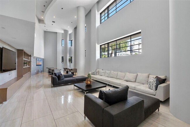 Building Photo - 6620 Indian Creek Dr