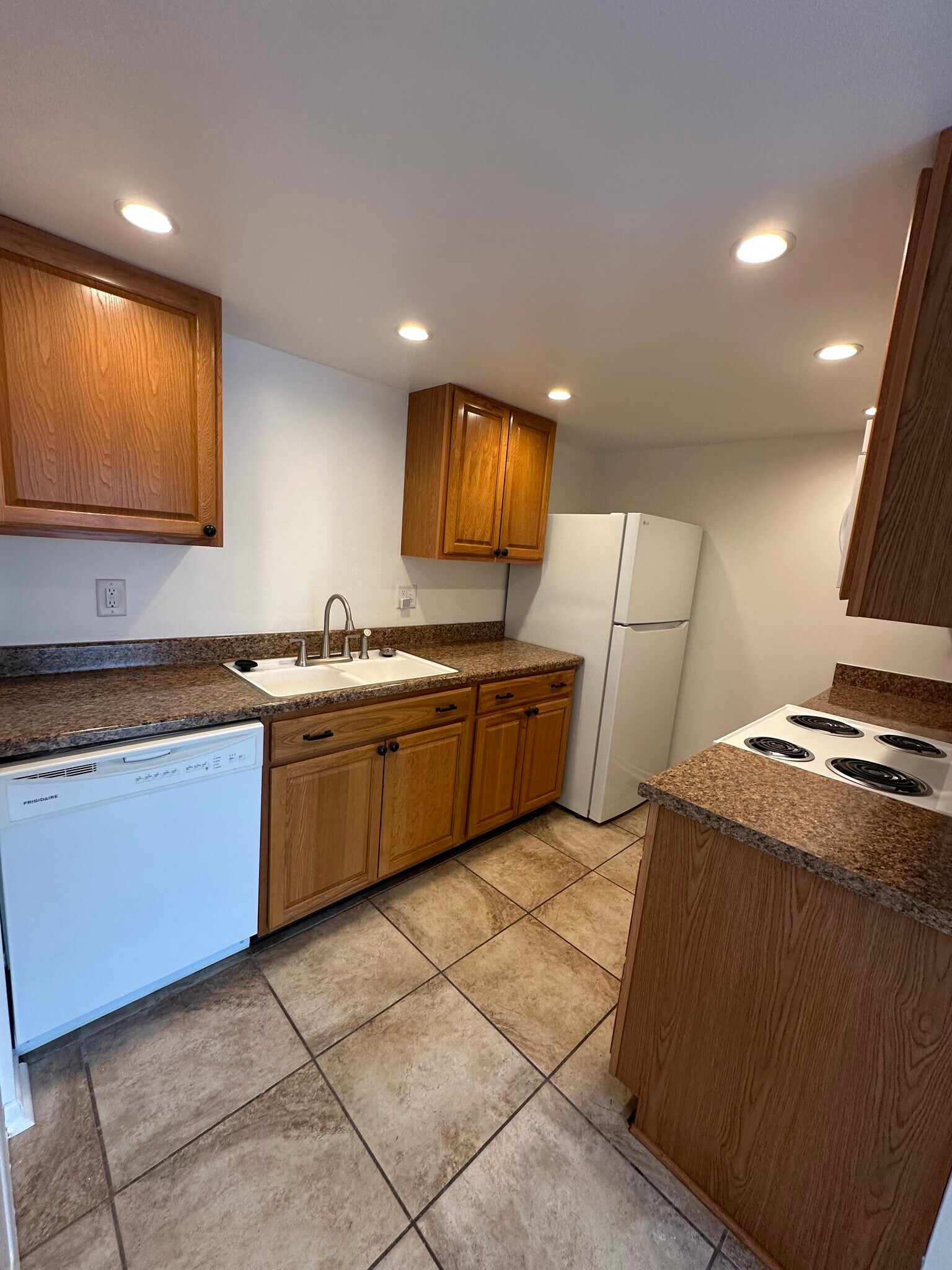 Building Photo - 2329 Obetz Dr