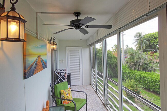 Building Photo - 2721 Garden Dr N