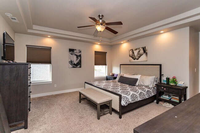 Building Photo - 11560 Spectacular Bid Cir
