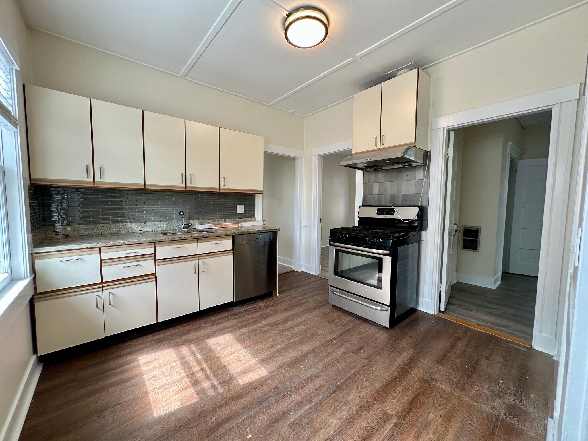 Building Photo - 18 Sawyer Ter