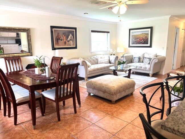 Building Photo - 14385 Campanelli Dr