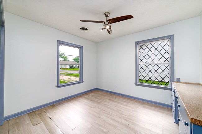 Building Photo - 1309 Jefferson St