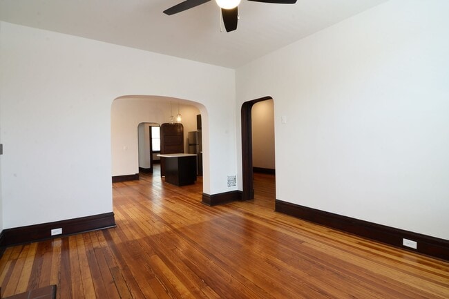 Building Photo - 3449 Iowa Ave