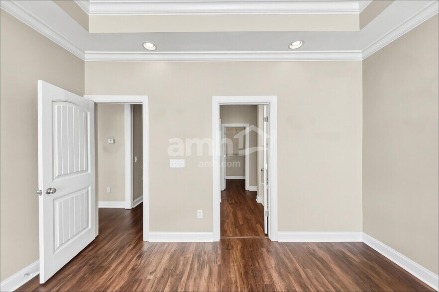 Building Photo - 106 Spencer Springs Dr