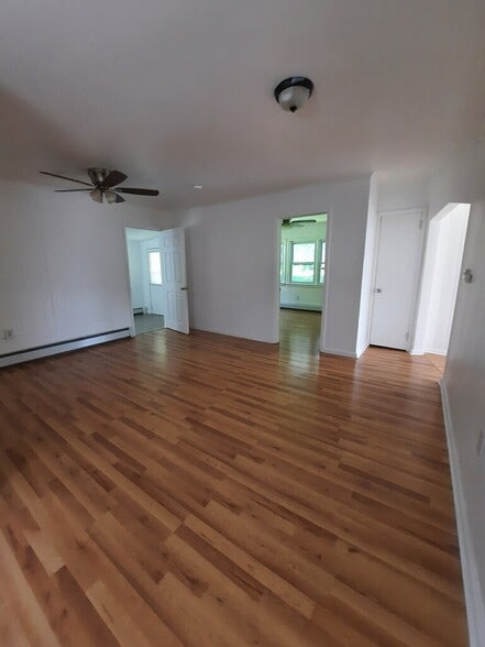 Building Photo - 300 County Rd 565