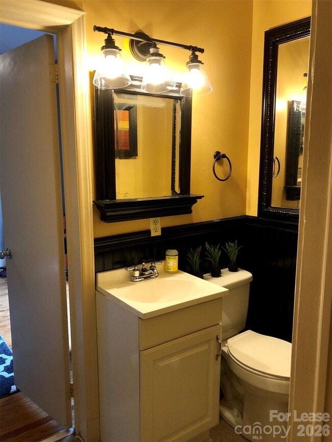 Building Photo - 3235 Archdale Dr