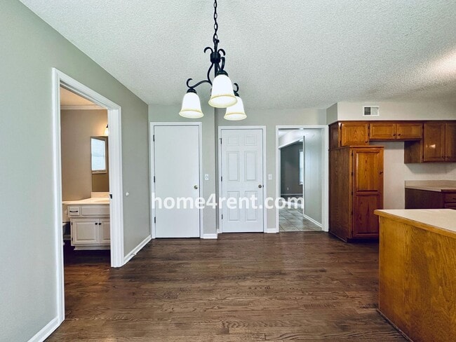 Building Photo - Blue Valley Schools w/ Hardwood Floors and...