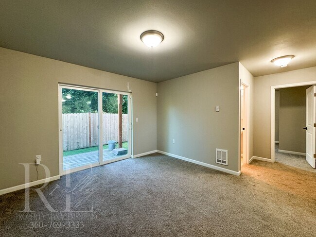 Building Photo - SUPERSIZED 5-Bd HOME