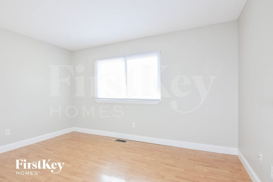 Building Photo - 41 Gary Glen Dr