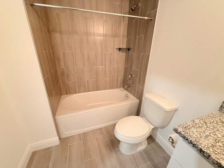 Building Photo - 2156 Edison Ave