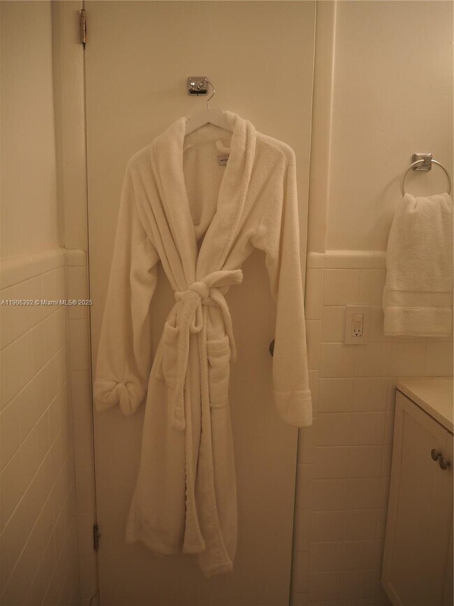 Building Photo - 75 Washington Ave