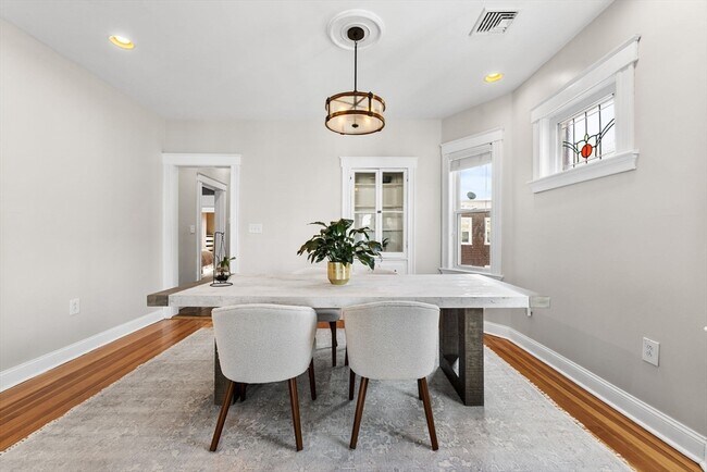 Building Photo - 185 Savin Hill Ave