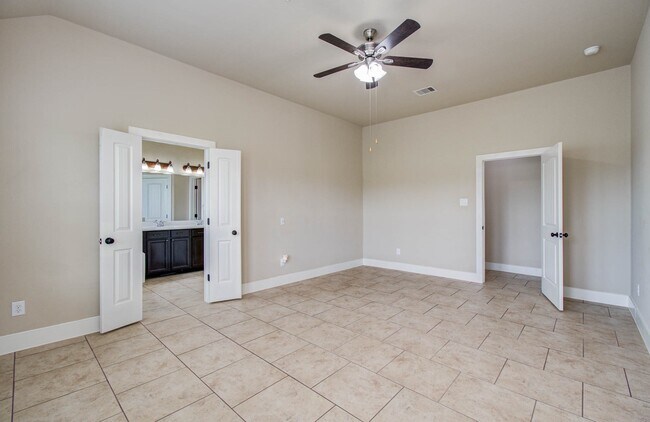Building Photo - 11702 Eagle Ridge Dr