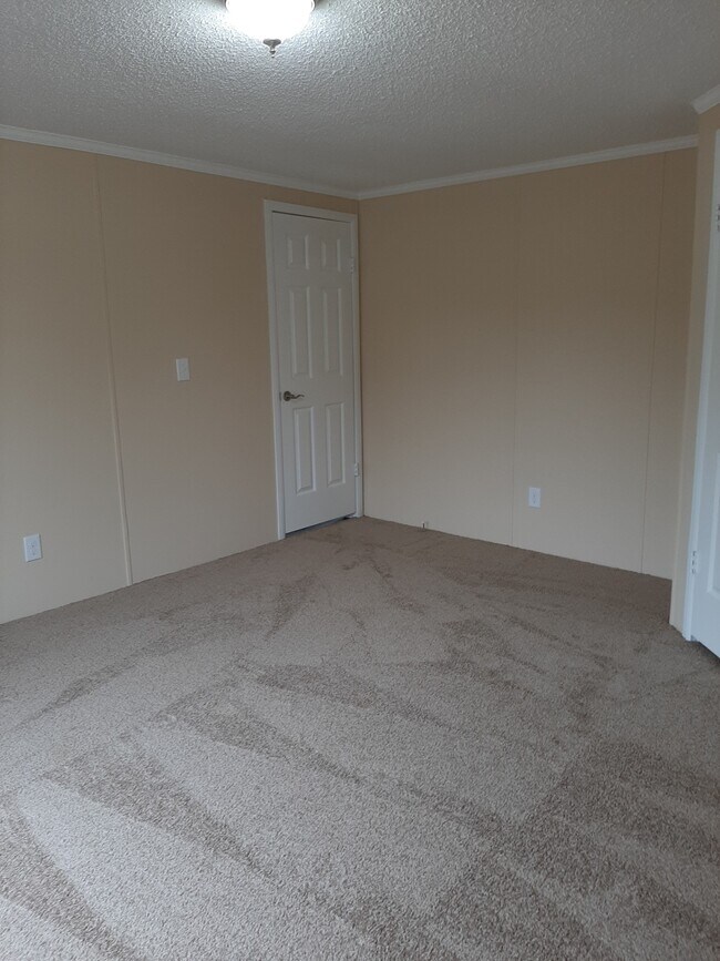Building Photo - 5767 Deauville Cir