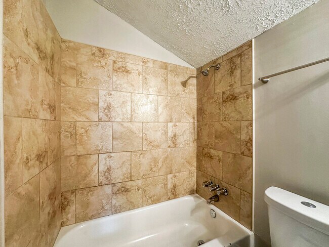 Building Photo - 7065 Merrywood Dr