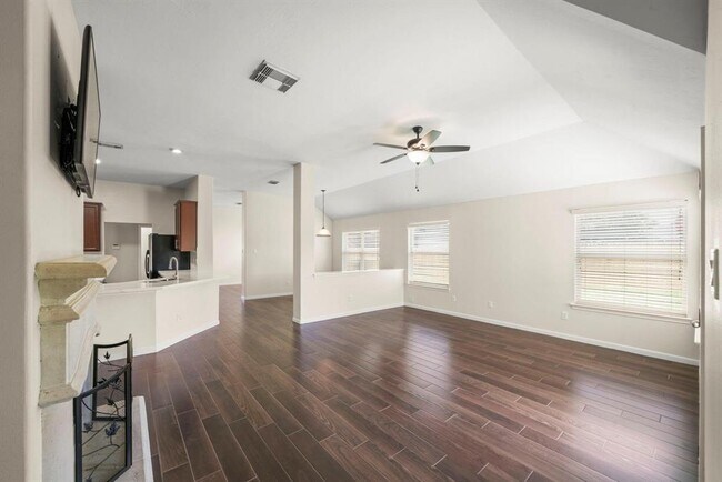 Building Photo - 2203 Falcon Knoll Ln