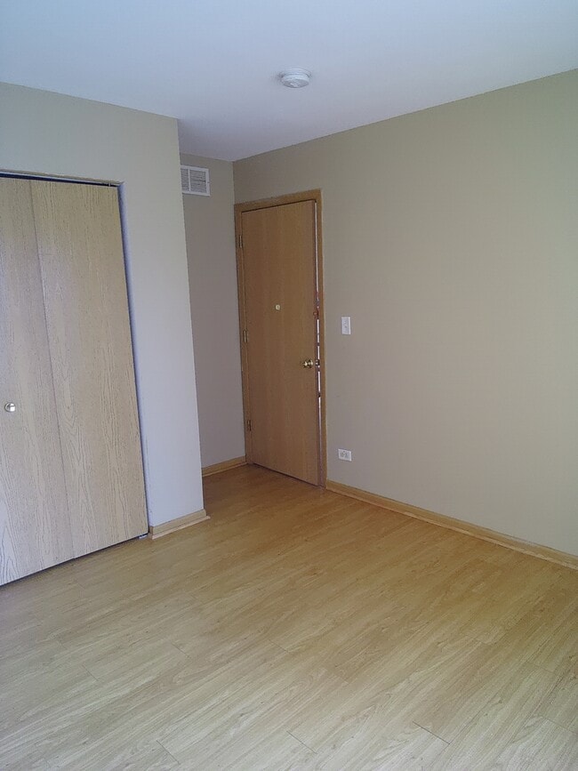 Building Photo - 3230 Holden Cir