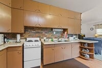 Building Photo - Affordable 1-Bedroom Apartment in Fort Wayne