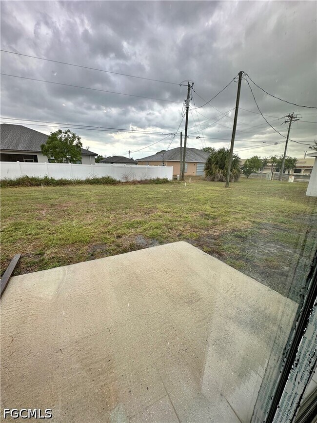 Building Photo - 4406 Skyline Blvd