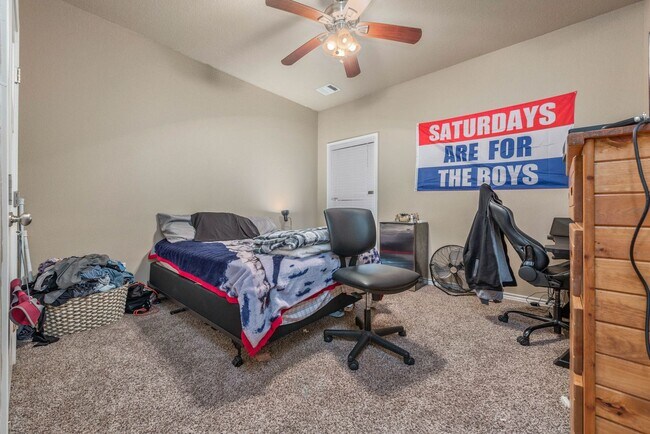 Building Photo - 3603 Haverford Rd