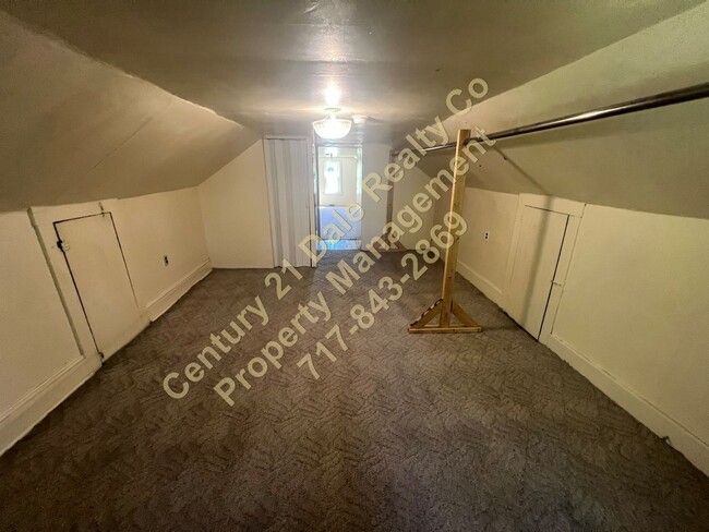 Building Photo - 2 BR, 1 Bath Home in Eastern School District