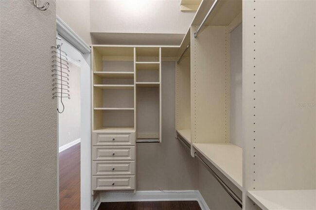 Building Photo - 1141 Baycove Ln