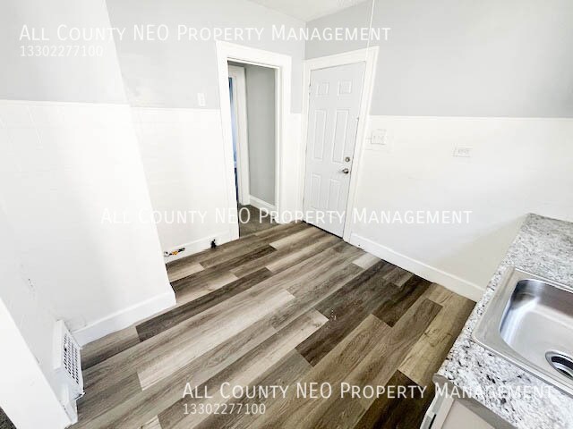 Building Photo - 3412 W 117th St