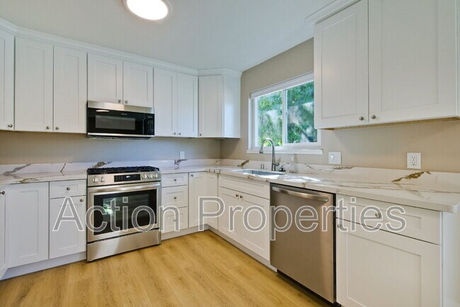 Building Photo - 86 Dalma Dr