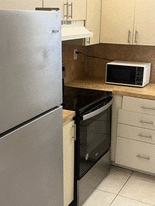 Building Photo - 1115 SW 2nd Ct