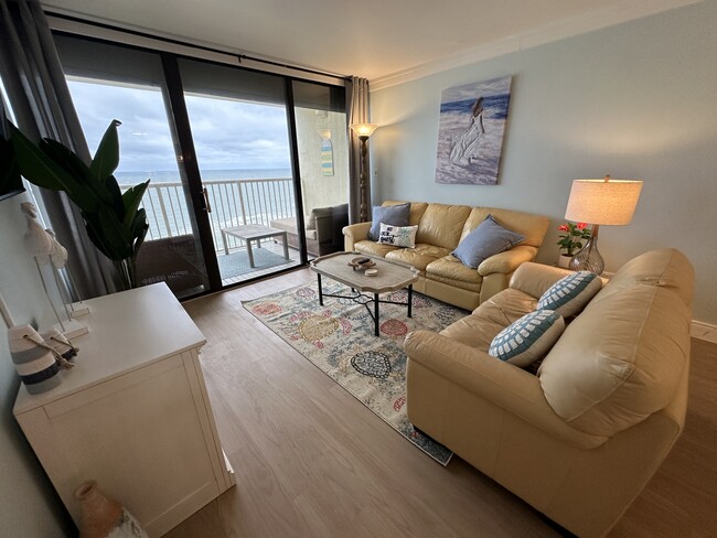 Building Photo - Pelican Watch