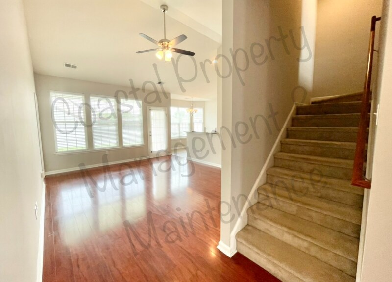 Building Photo - 135 Carolina Oaks Dr