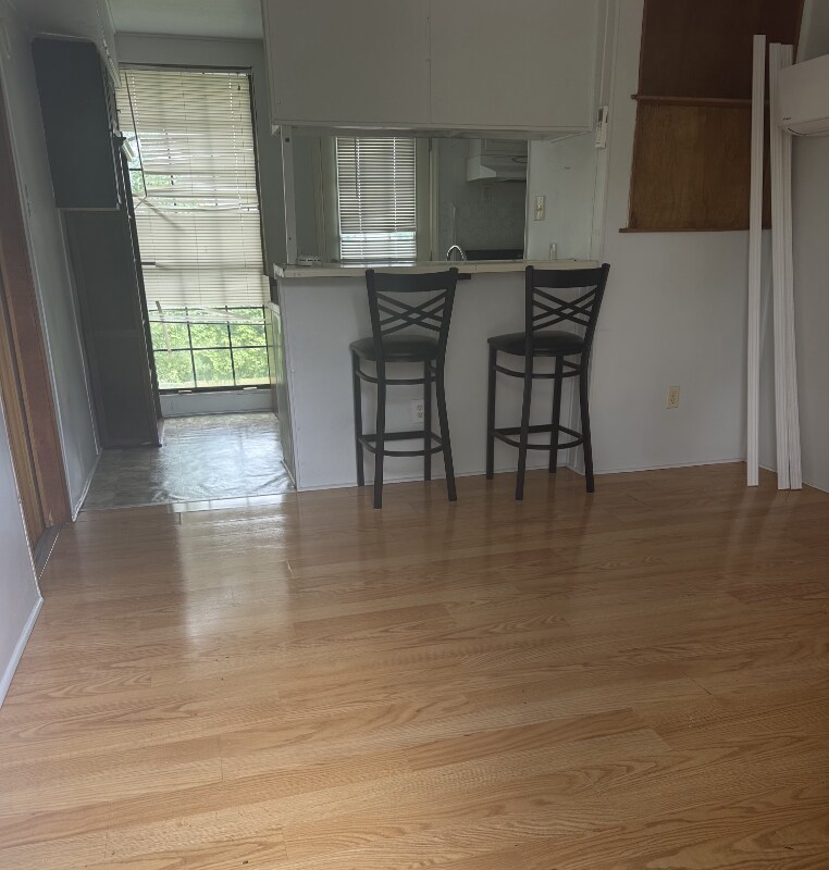 Building Photo - 21401 W Hammond Dr