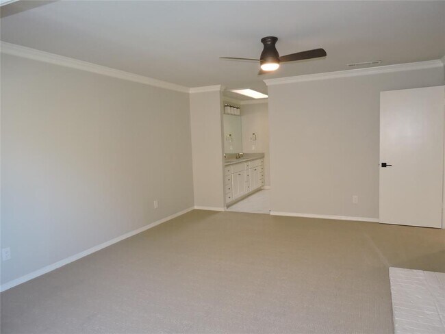 Building Photo - 12245 Montego Plaza