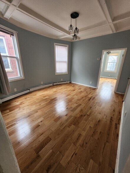 Building Photo - 183 Wegman Pky