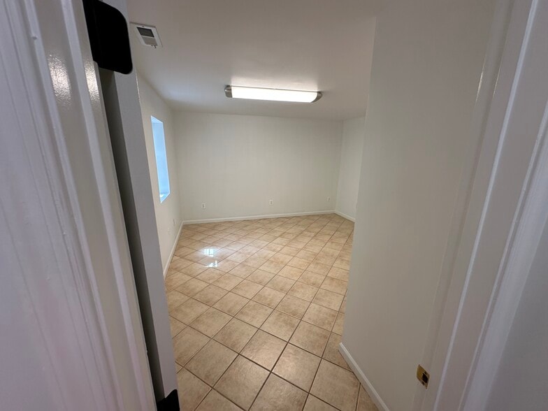 Building Photo - 35352 Gosling Ln
