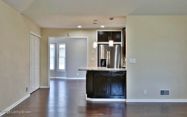 Building Photo - 4901 Hunters Point Cir